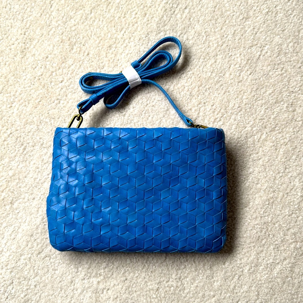 New Madewell blue puff woven crossbody clutch bag